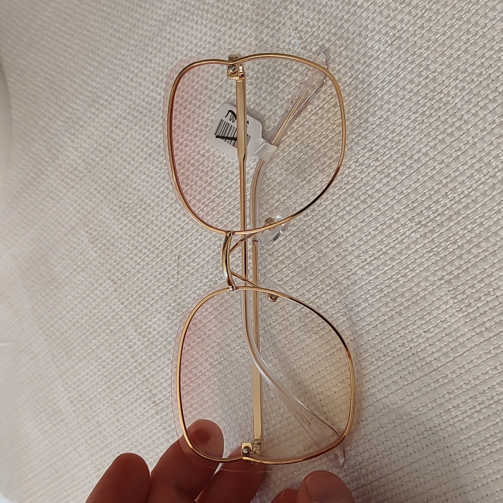 Free People Sunglasses - Picture 4 of 4